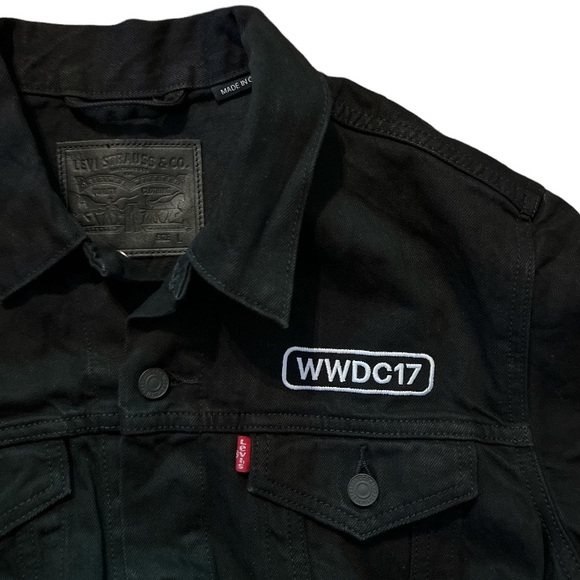 *RARE* APPLE x LEVI’S Collaboration 2017 WWDC Trucker Jacket - Limited Quantity - Picture 6 of 6